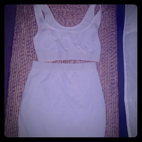 Matching two piece set - Picture 2 of 2